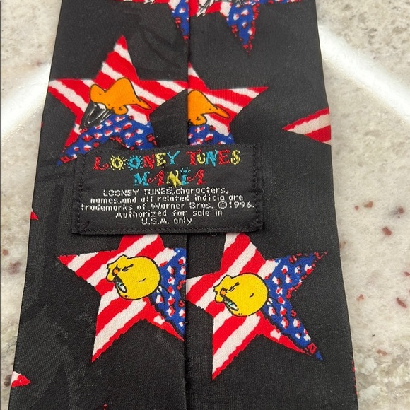 Looney Tunes Mania Vintage 1995 USA Patriotic Tie Stars Stripes Tweety Sylvester - Picture 5 of 5